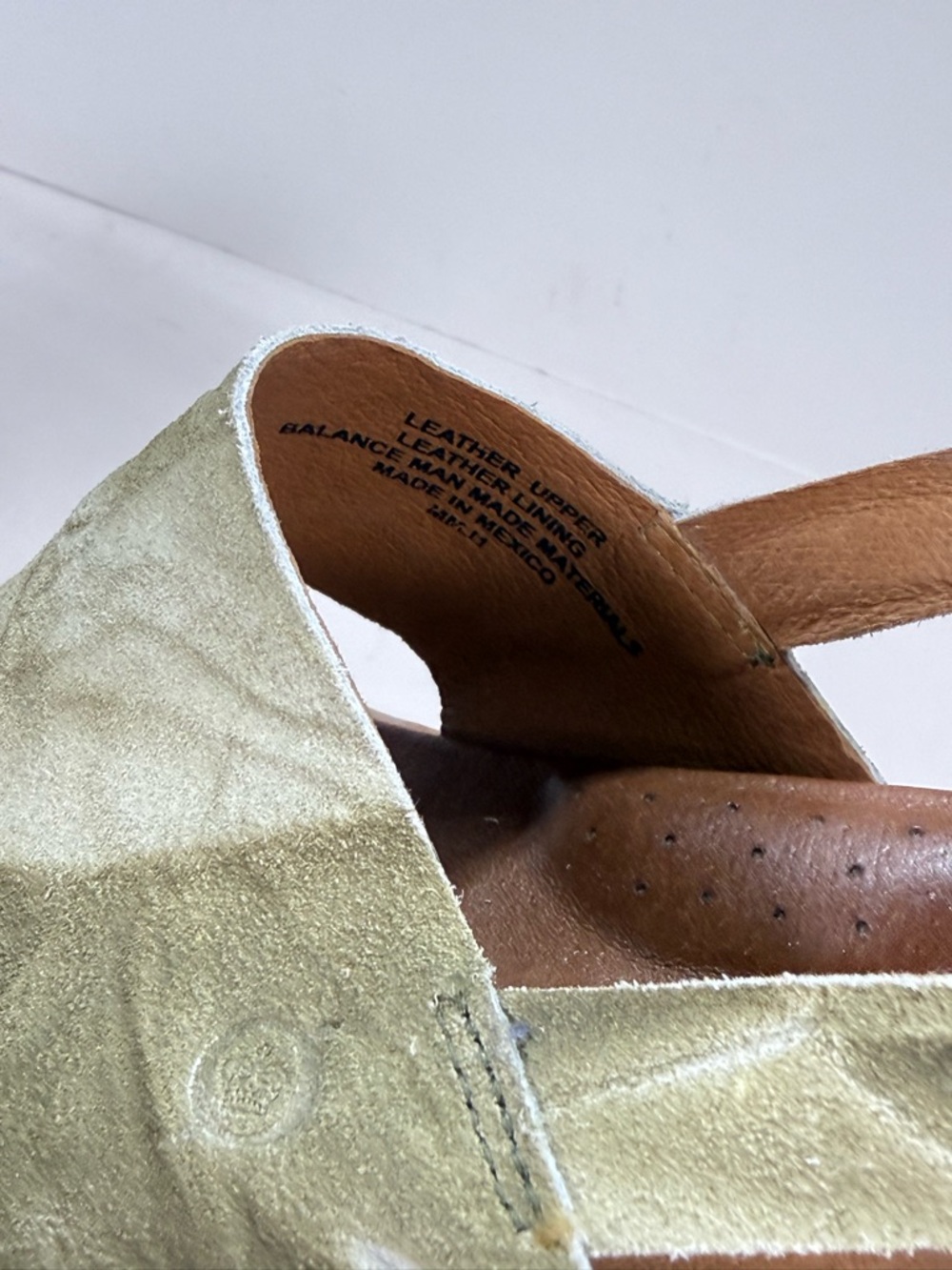 BORN Light Olive and white tie dye CARAH suede slingback Sandals size 10 - Picture 8 of 8